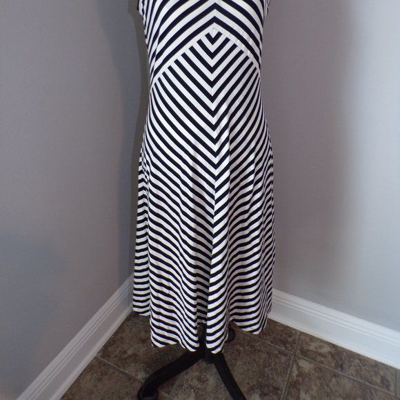 NWT Jones New York Med 8/10 Dress - Picture 6 of 6